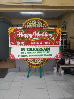 Papan Bunga di Cirangkong Cibatu